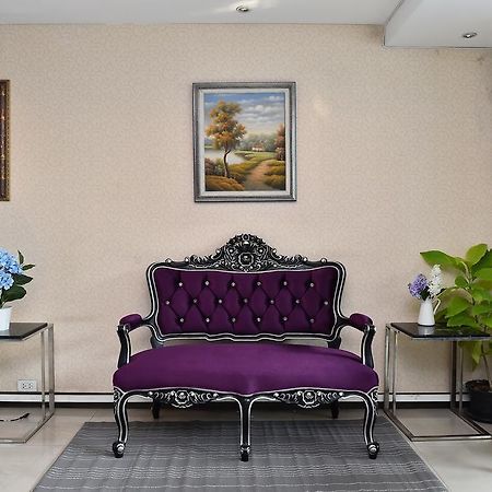 Take A Rest Hotel Bangkok Ngoại thất bức ảnh