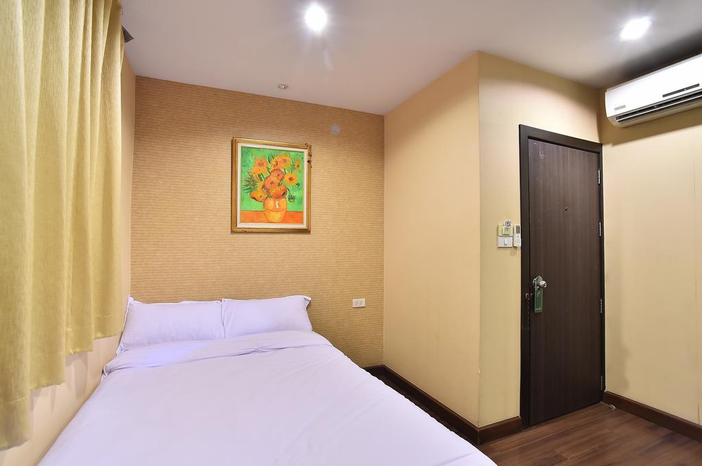 Take A Rest Hotel Bangkok Phòng bức ảnh